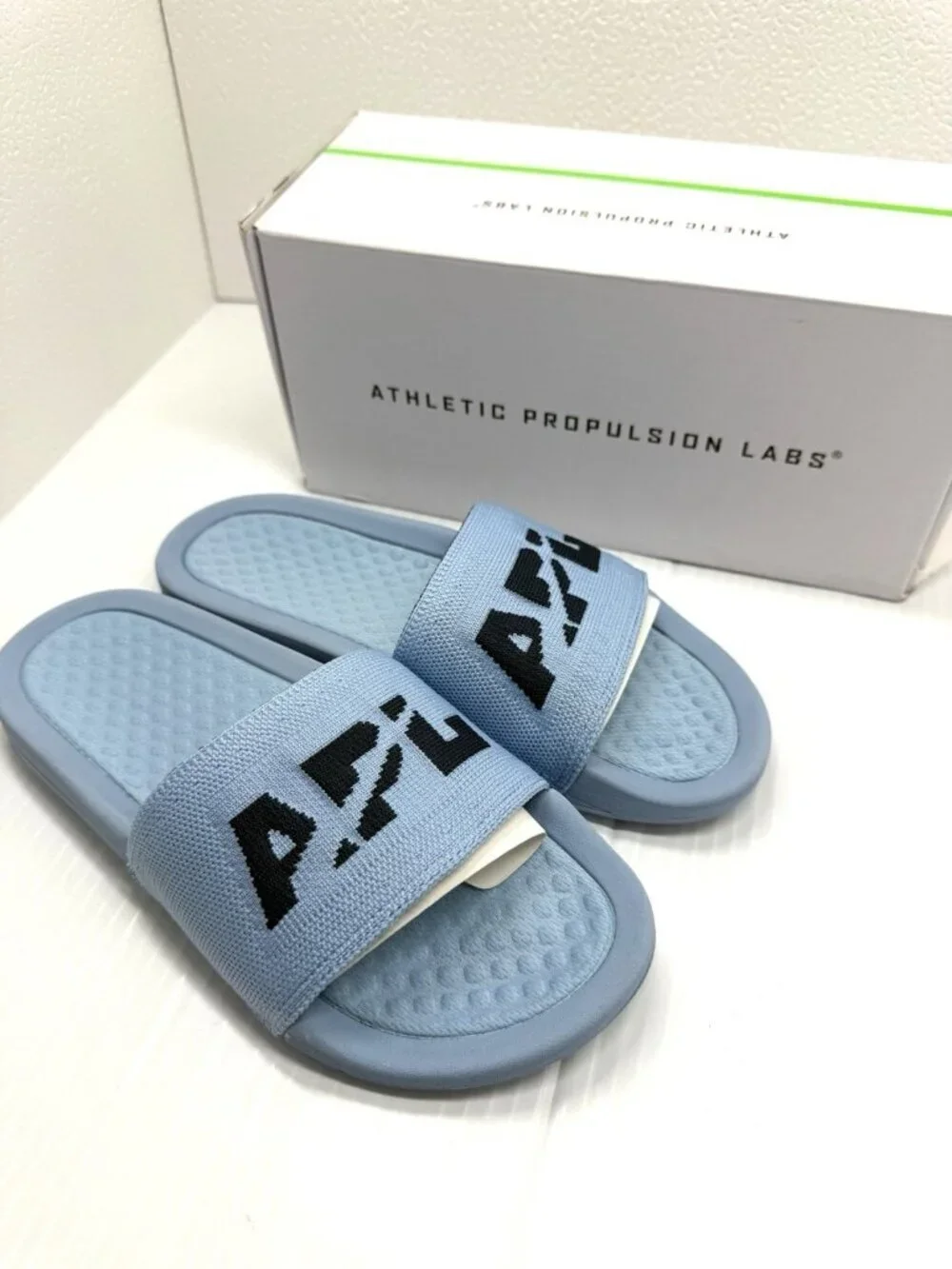 APL TechLoom Slide Womens 6 Ice Blue Logo Comfort Sandals Athletic Casu